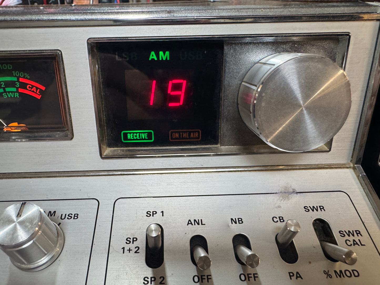 Cobra 2000GTL with Matching Speaker