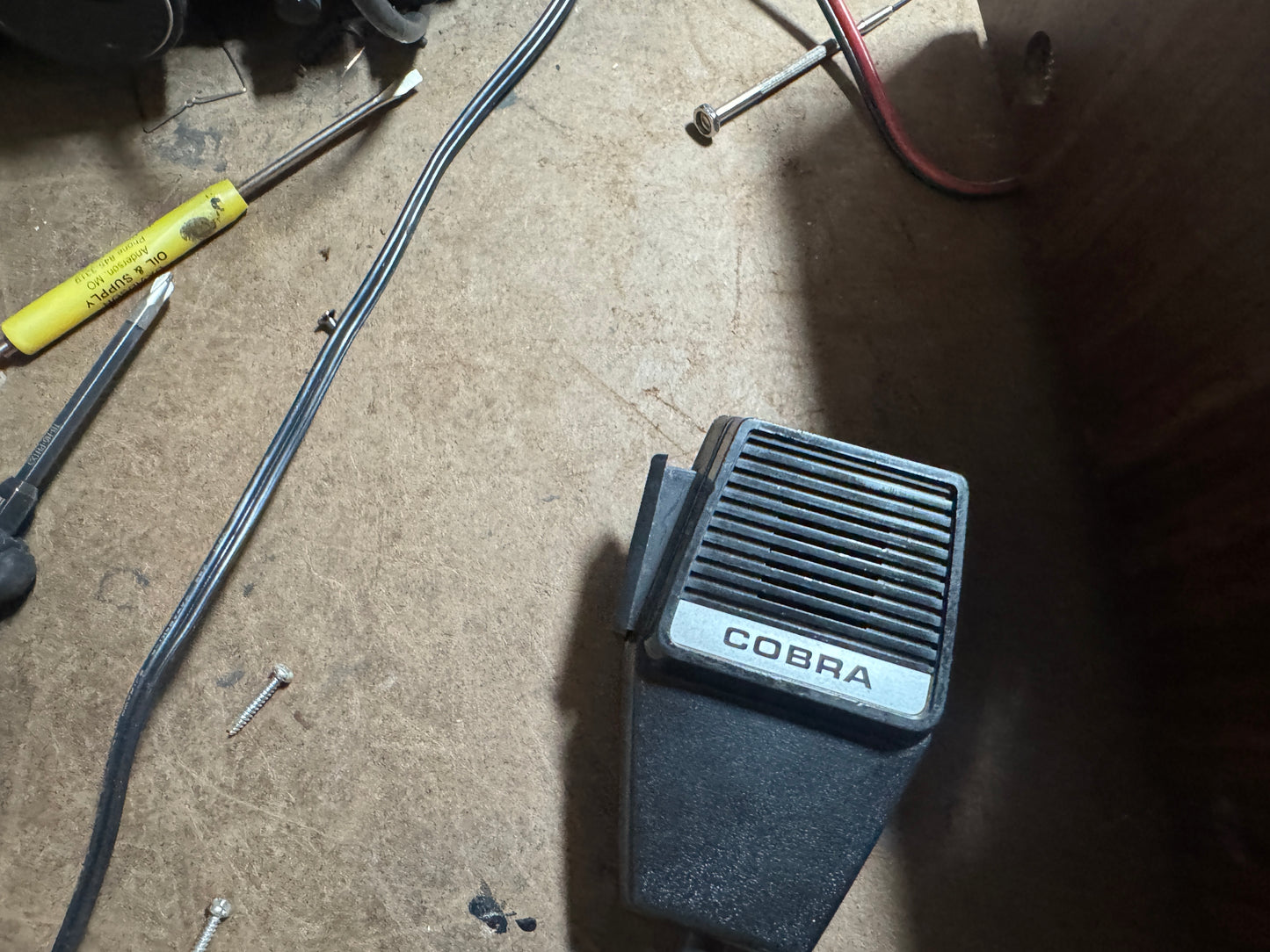 Cobra 2000GTL with Matching Speaker