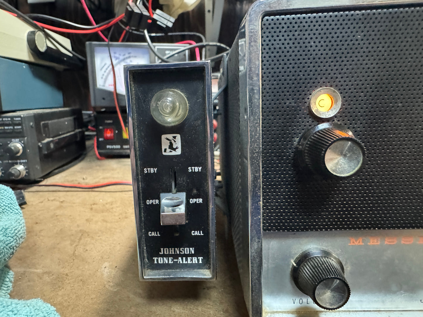 Johnson Messenger II and Tone Alert with Johnson Desk Mike
