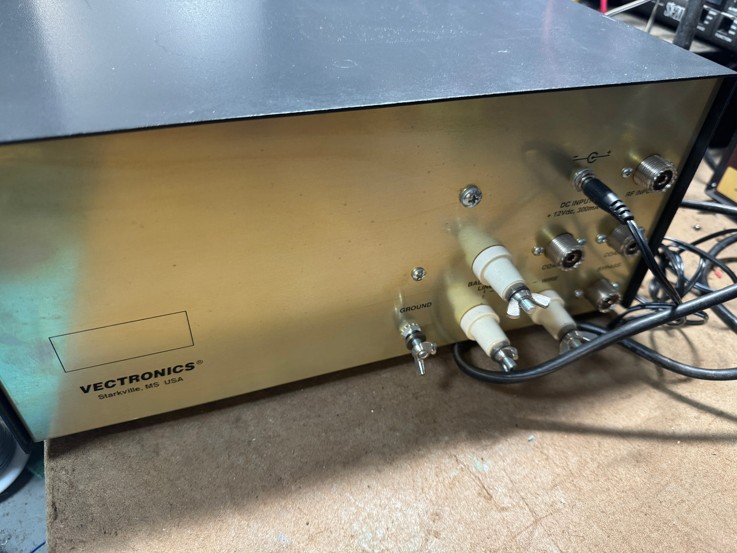 Vectronics HFT1500 Antenna Tuner