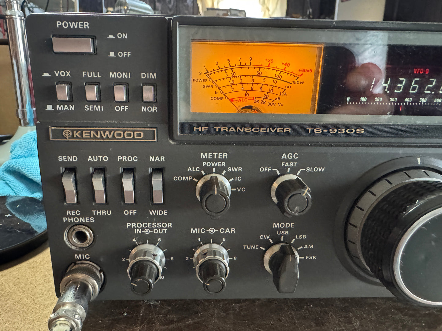 Kenwood TS-930SAT and Shure 526T microphone
