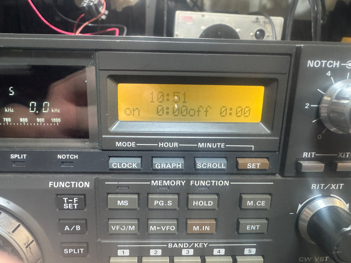 Kenwood TS-940SAT and Heil HM-10 Microphone