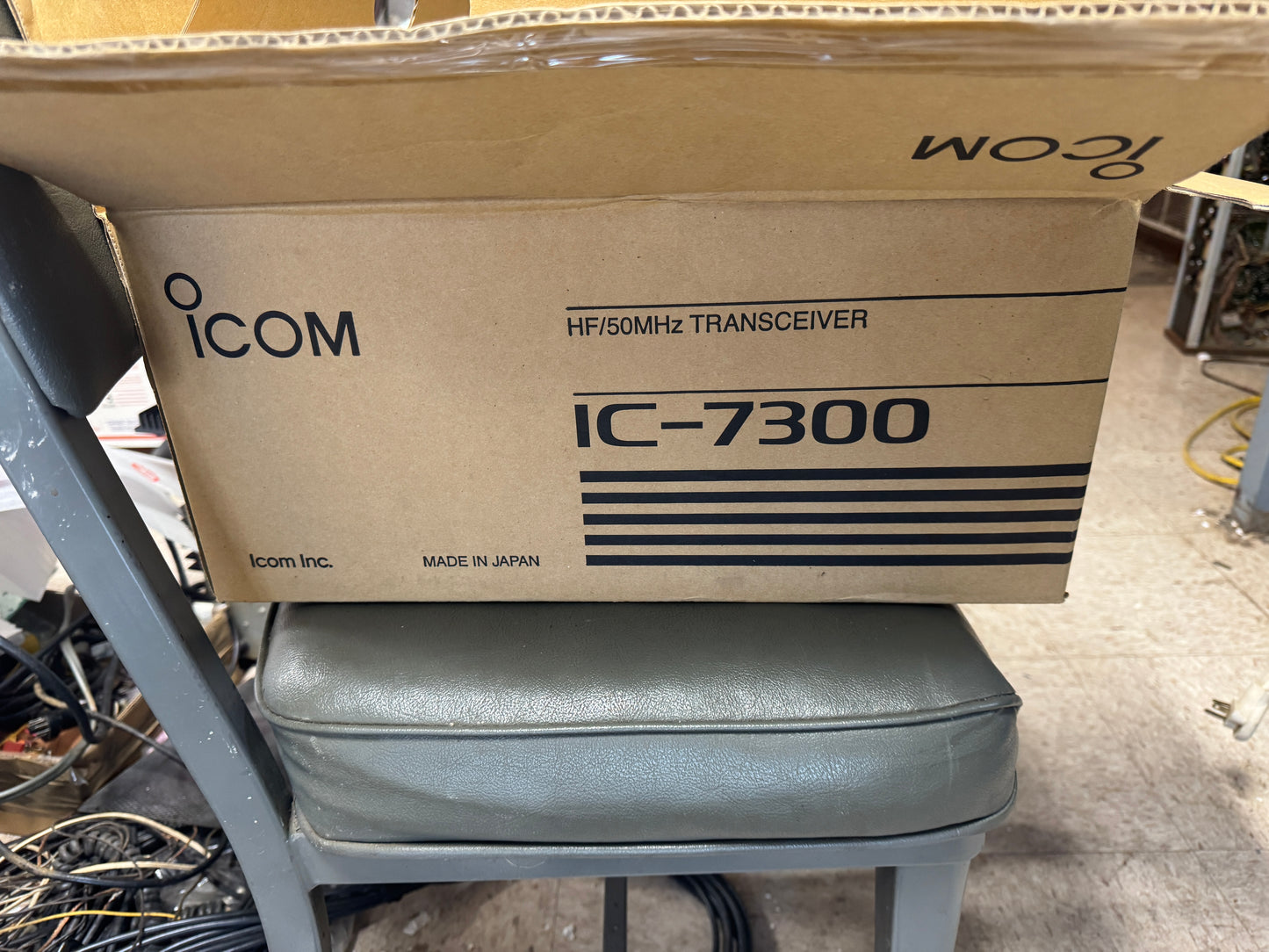 Icom 7300 Transceiver