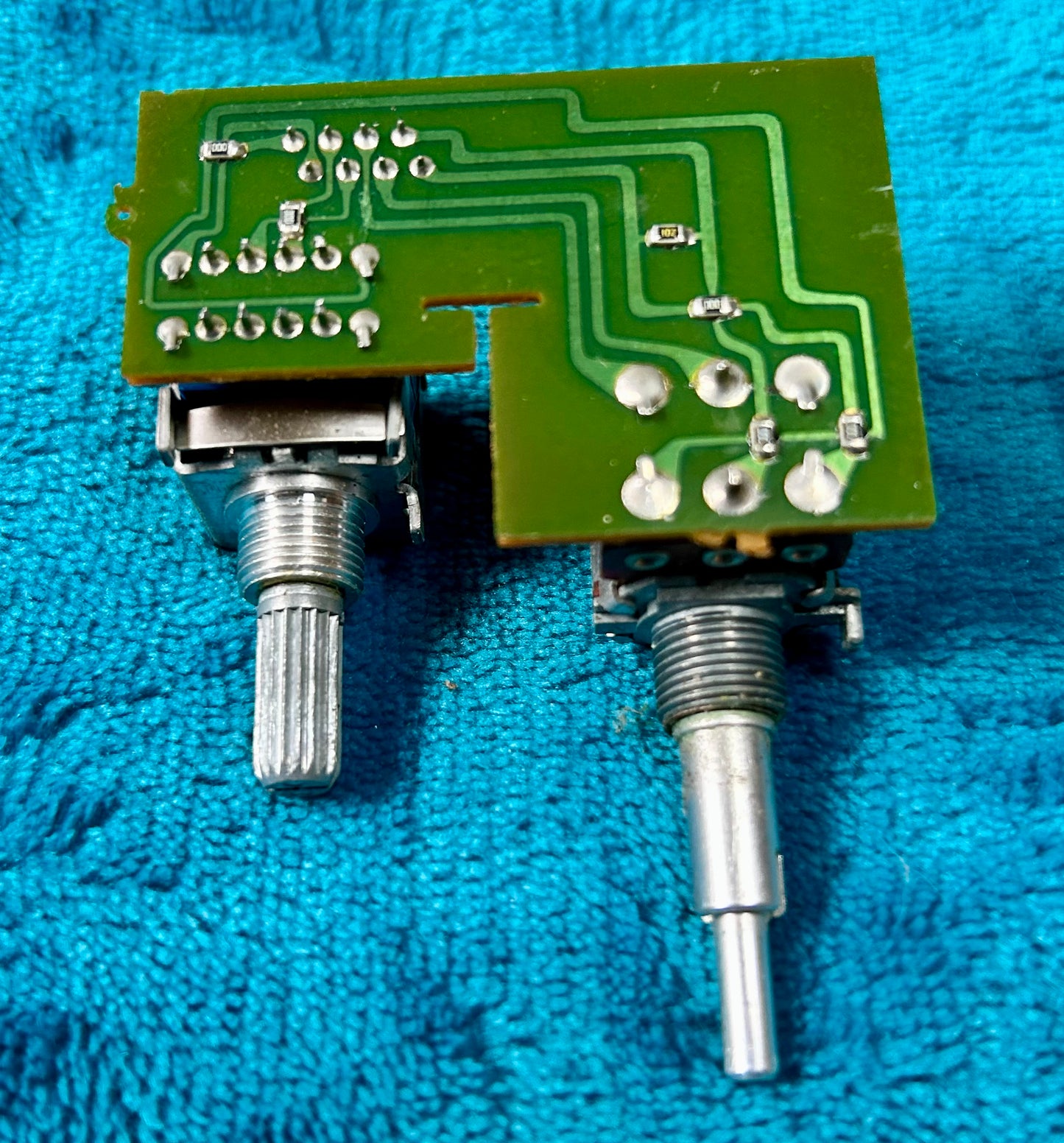 Kenwood TS-850 Key/Car AGC Controls