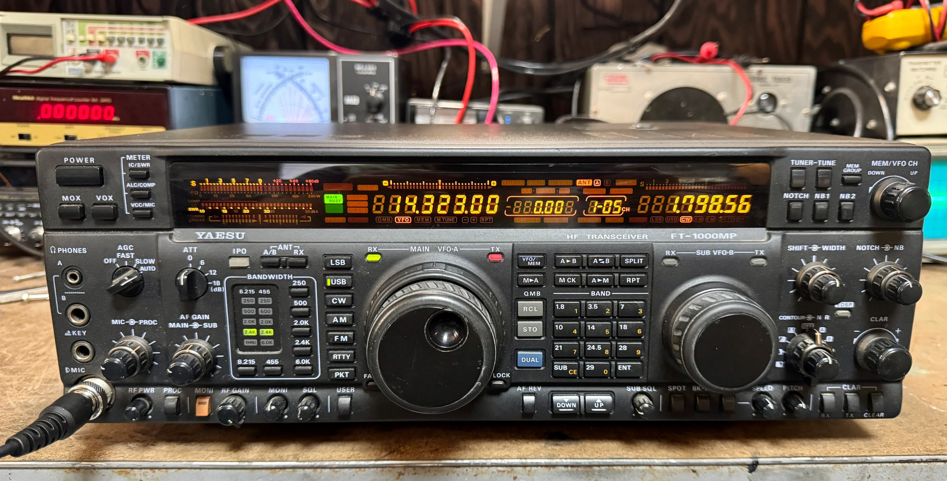 YAESU FT-1000MP ジャンク扱い Yaesu FT-1000MP MARK-V HF band + FP-29 With TCXO-4 built-in