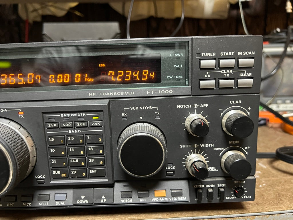 Yaesu FT-1000D