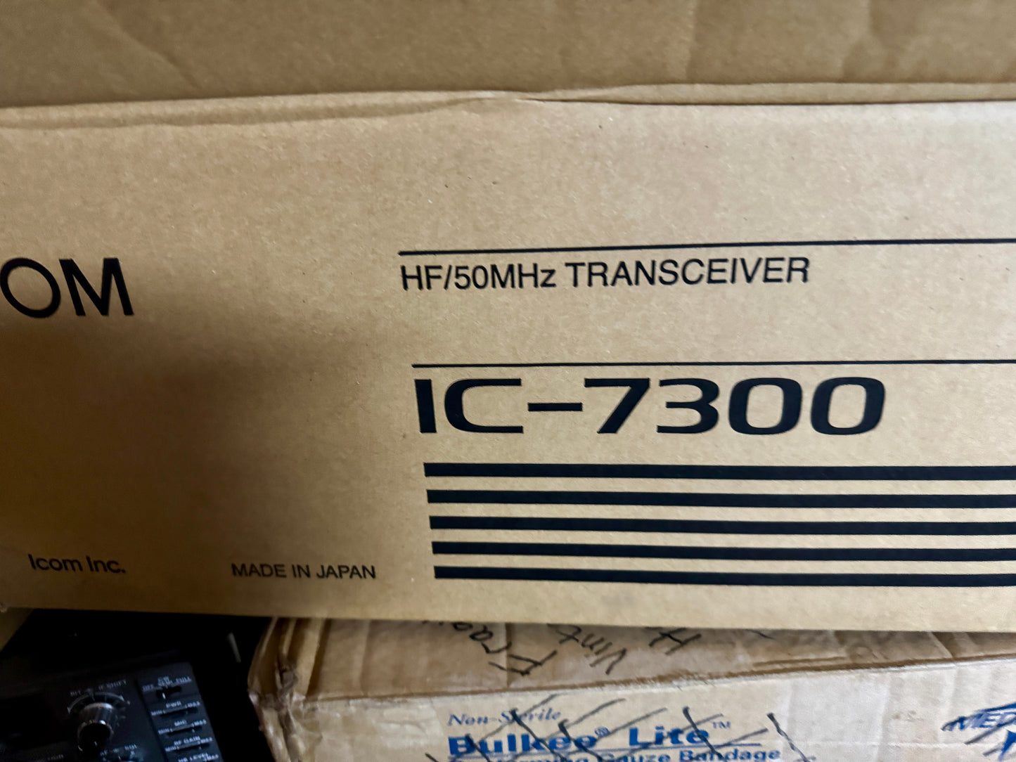 Icom 7300 Transceiver