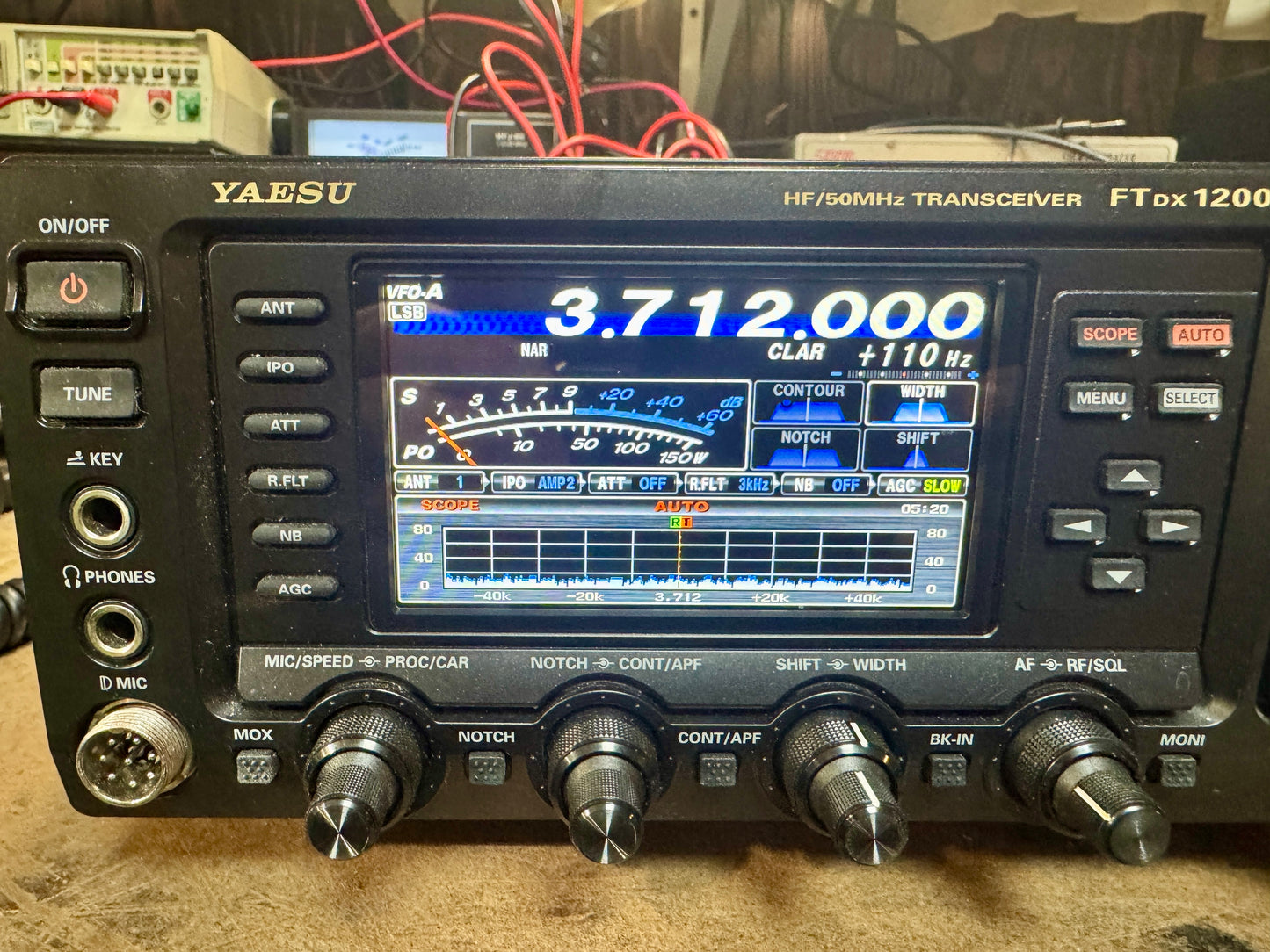 Yaesu FT-DX1200 Transceiver