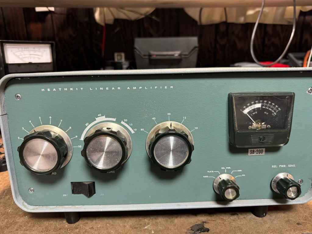 Heathkit SB-200 Amplifier in used HAM Radio equipment