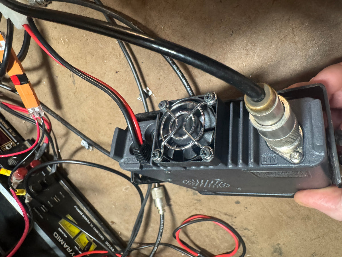 Yaesu ft-7900R