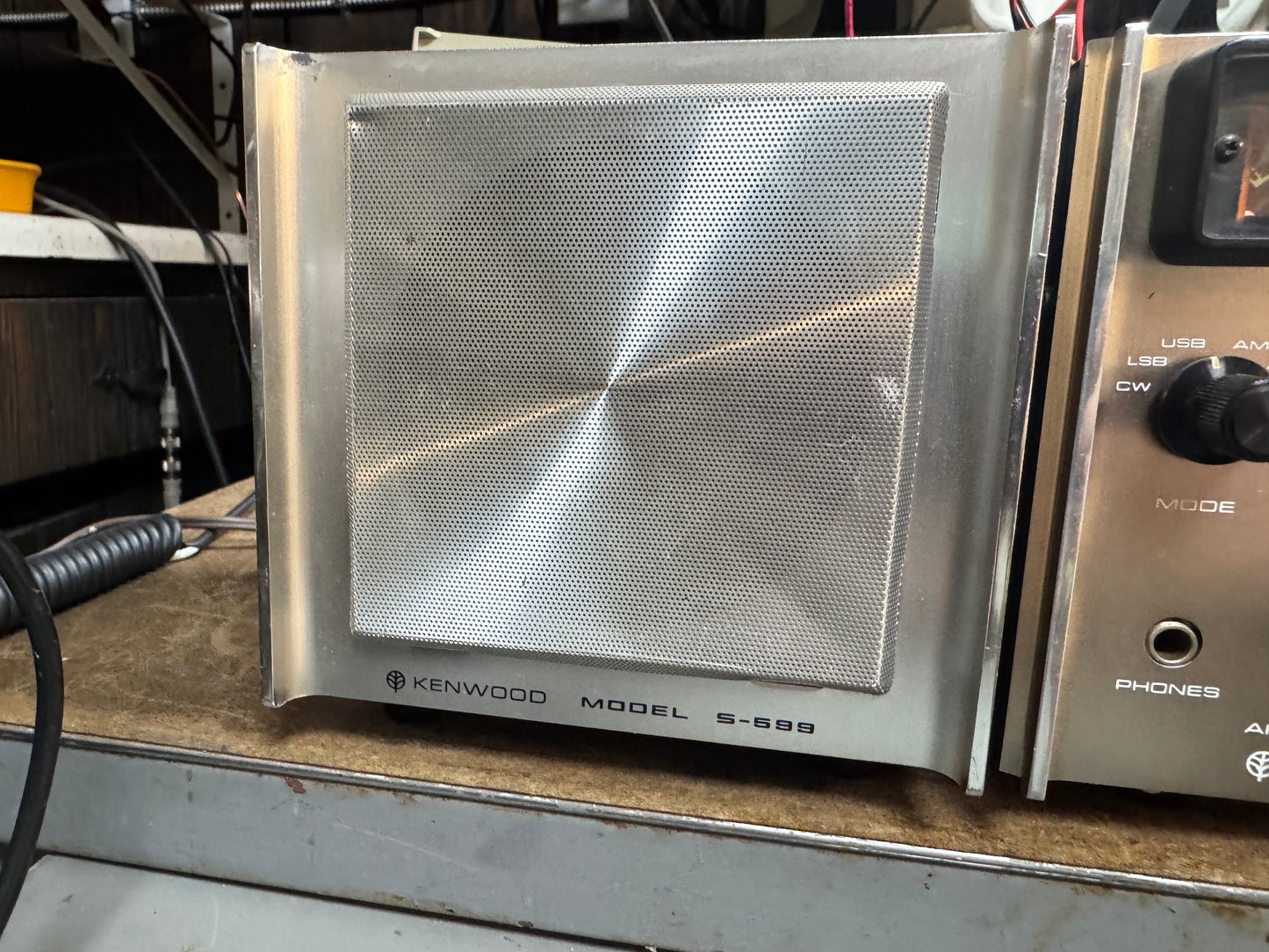 Kenwood Twins D-Series with Matching Speaker and MC-50 Microphone