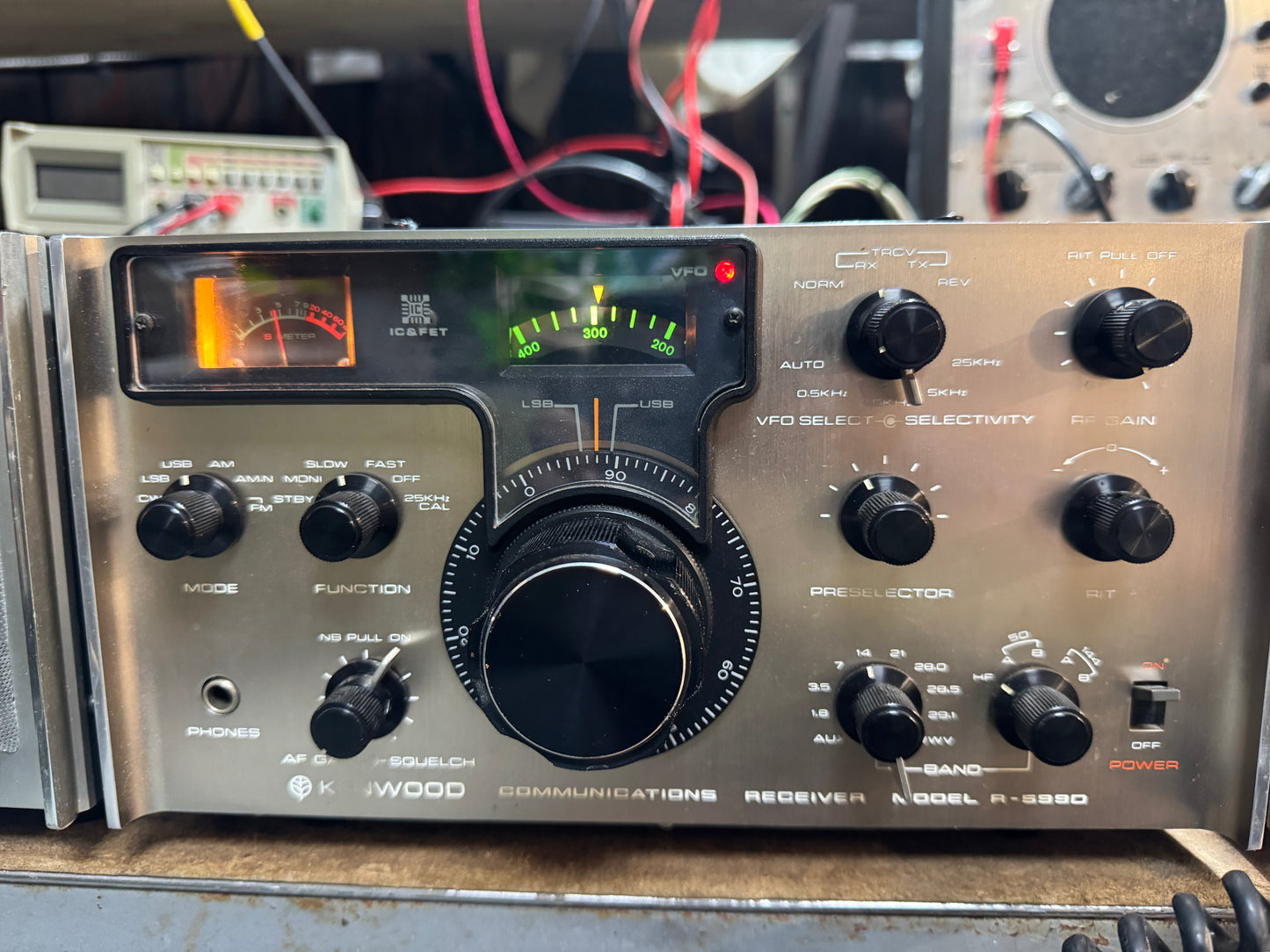Kenwood Twins D-Series with Matching Speaker and MC-50 Microphone