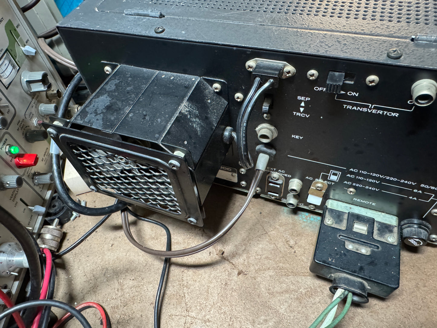 Kenwood Twins D-Series with Matching Speaker and MC-50 Microphone