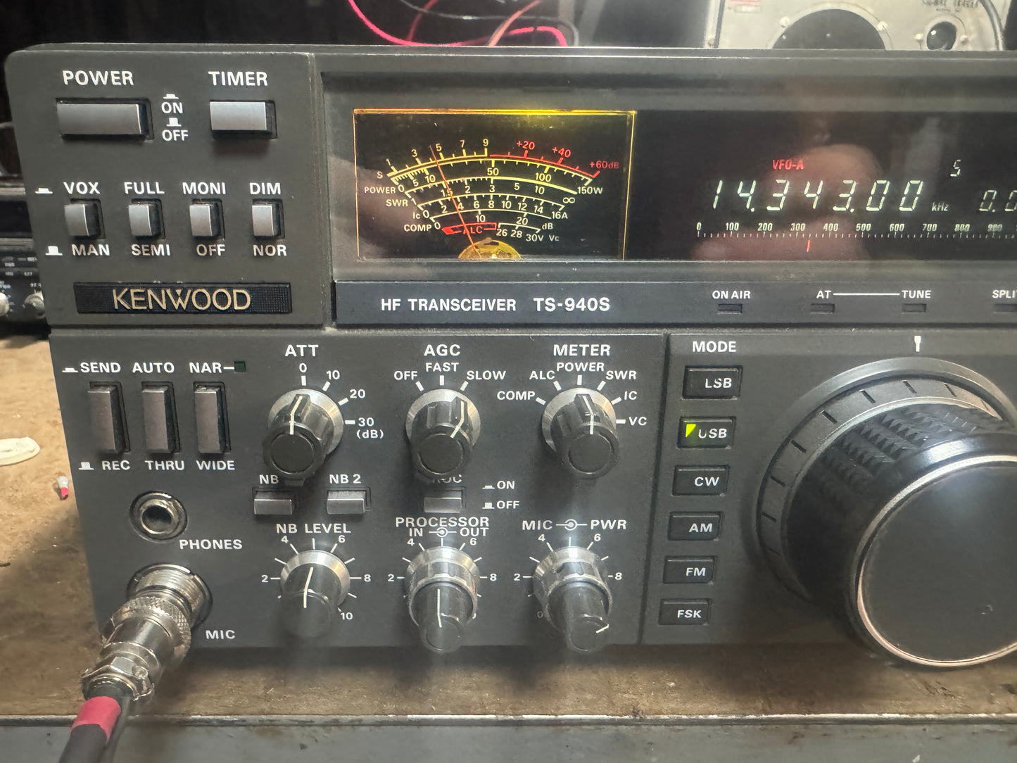 Kenwood TS-940SAT and Heil HM-10 Microphone