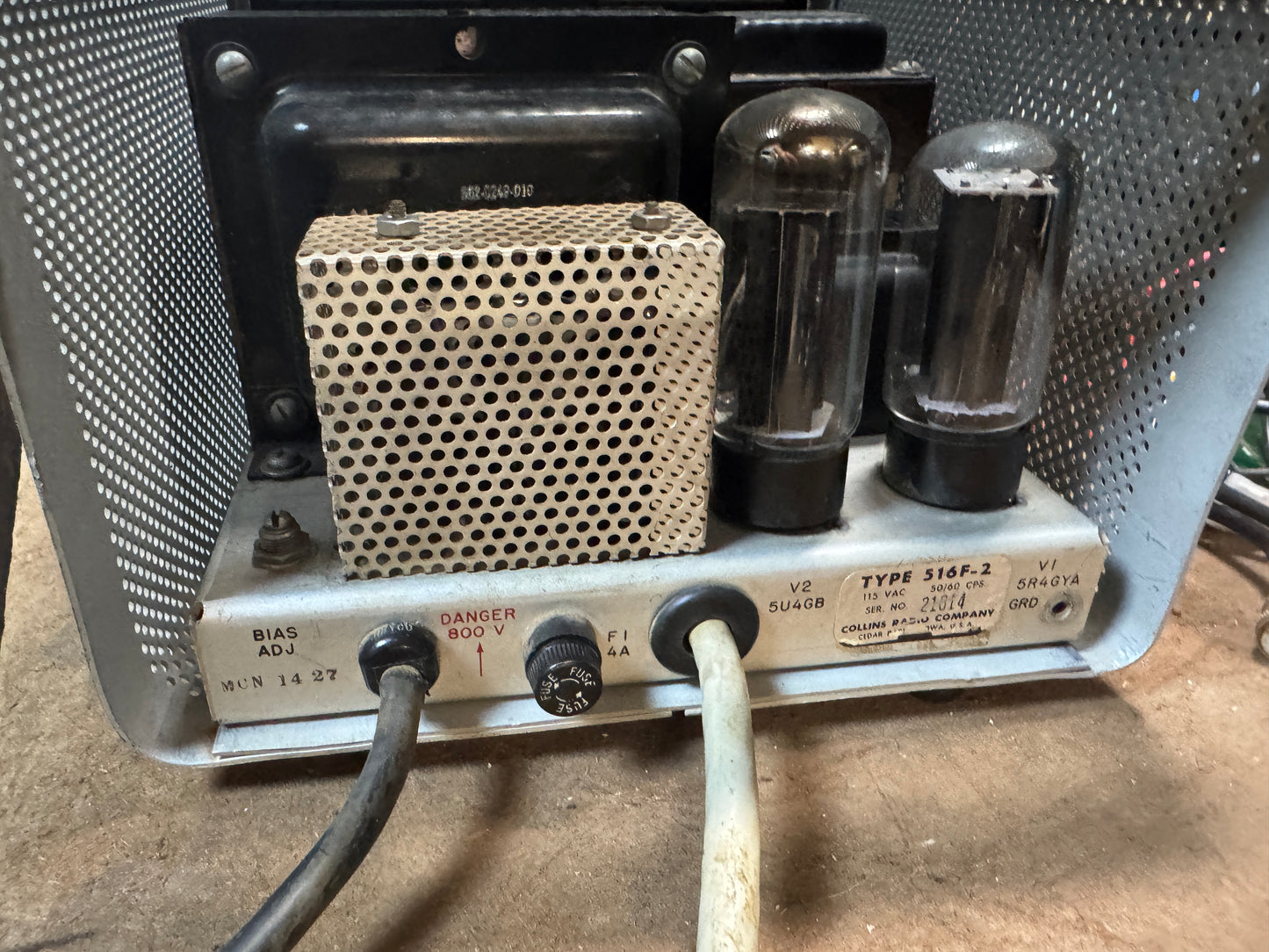 Collins 516-F2 Round emblem Power Supply