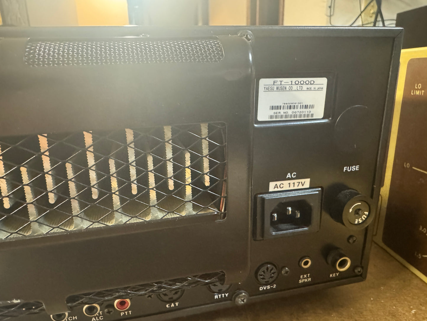 Yaesu FT-1000D and MD-1 Microphone