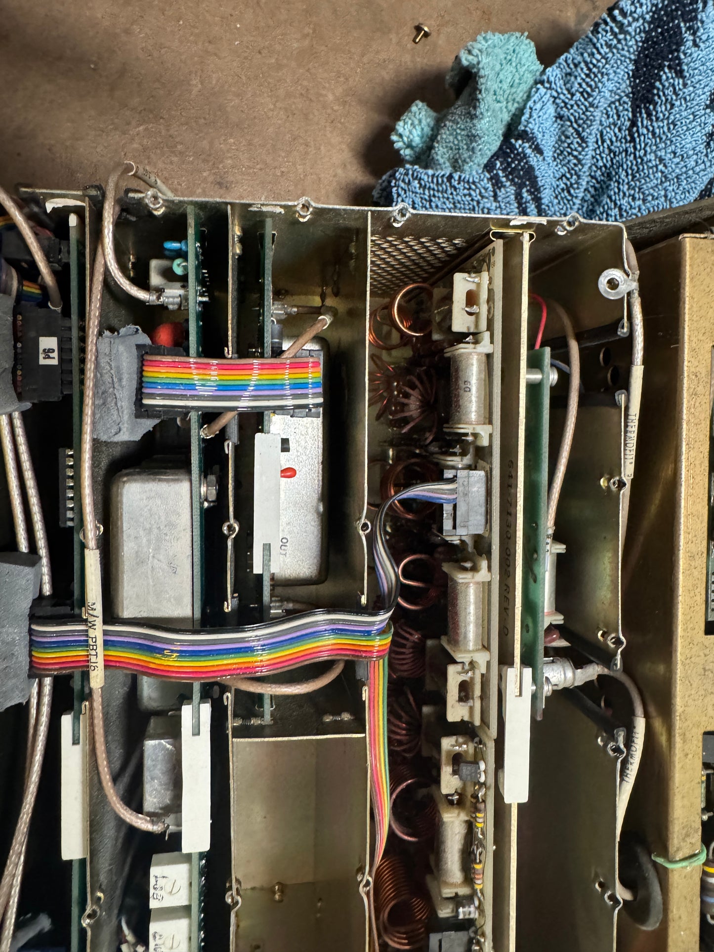 Collins HF-380 with Heil microphone and Key pad