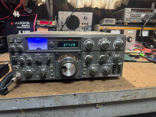 Kenwood TS-830S Transceiver With MC-50