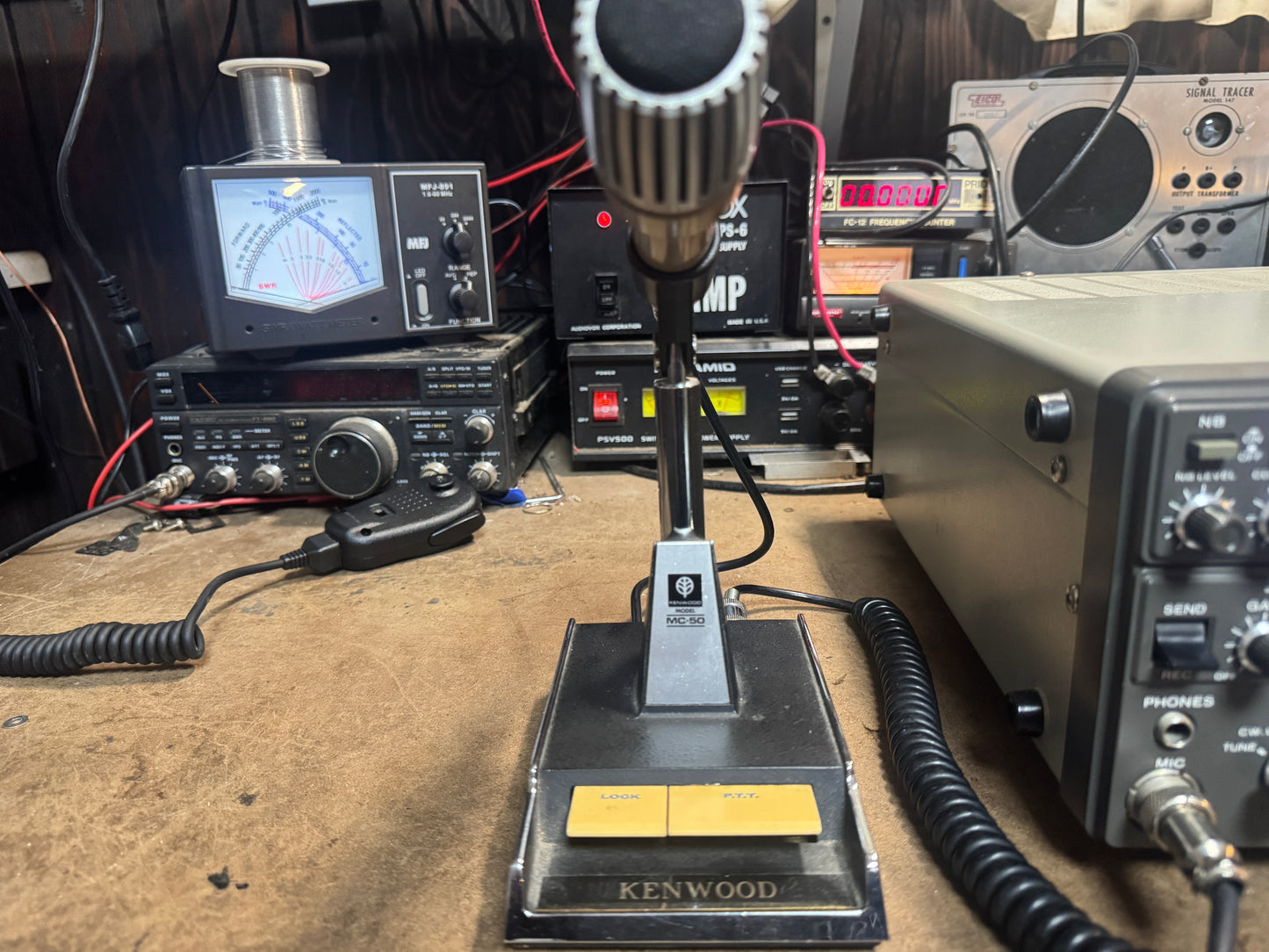 Kenwood TS-830S Transceiver With MC-50