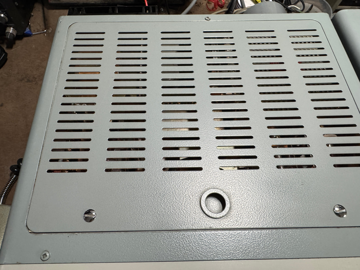 Yaesu FT-101EE with speaker/patch and D-104