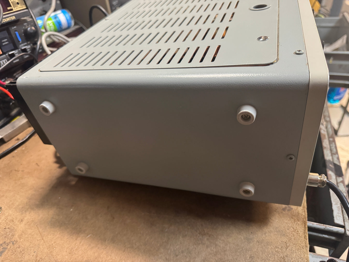 Yaesu FT-101EE with speaker/patch and D-104