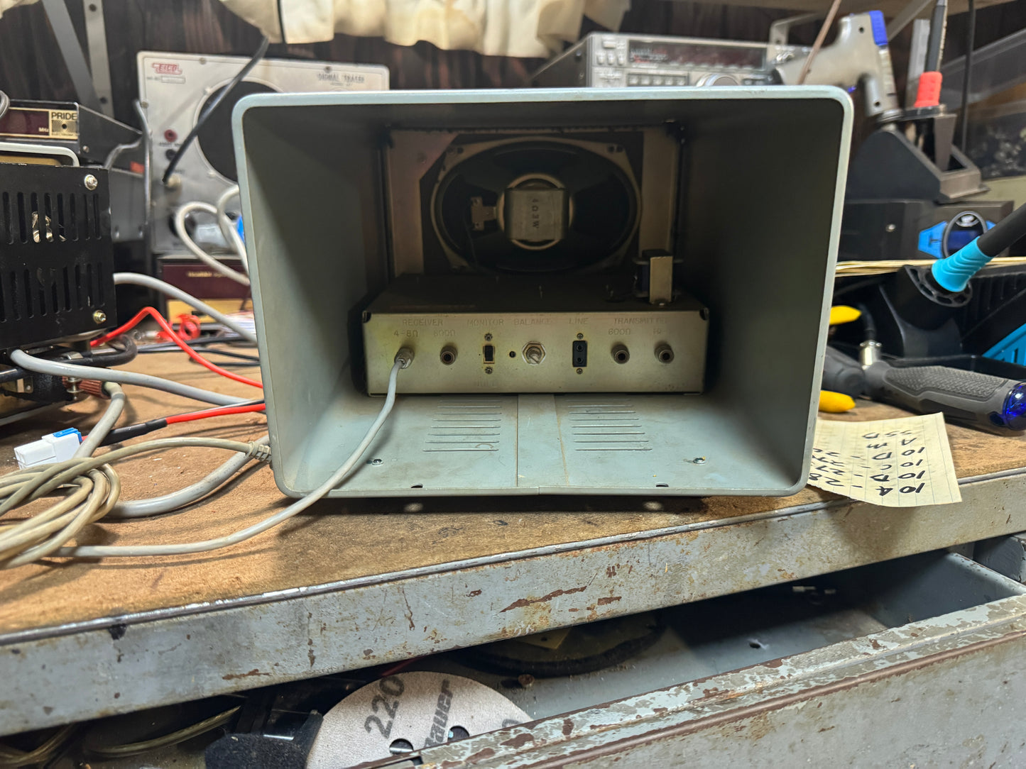 Yaesu FT-101EE with speaker/patch and D-104