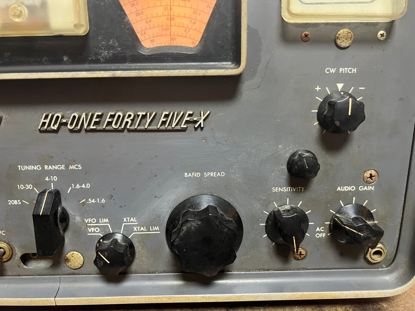 Hammarlund HQ 145X Receiver