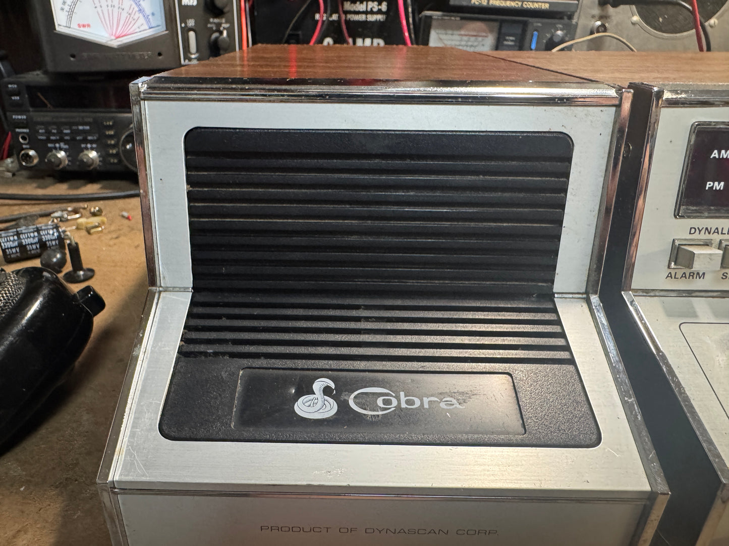 Cobra 1000GTL with matching Speaker