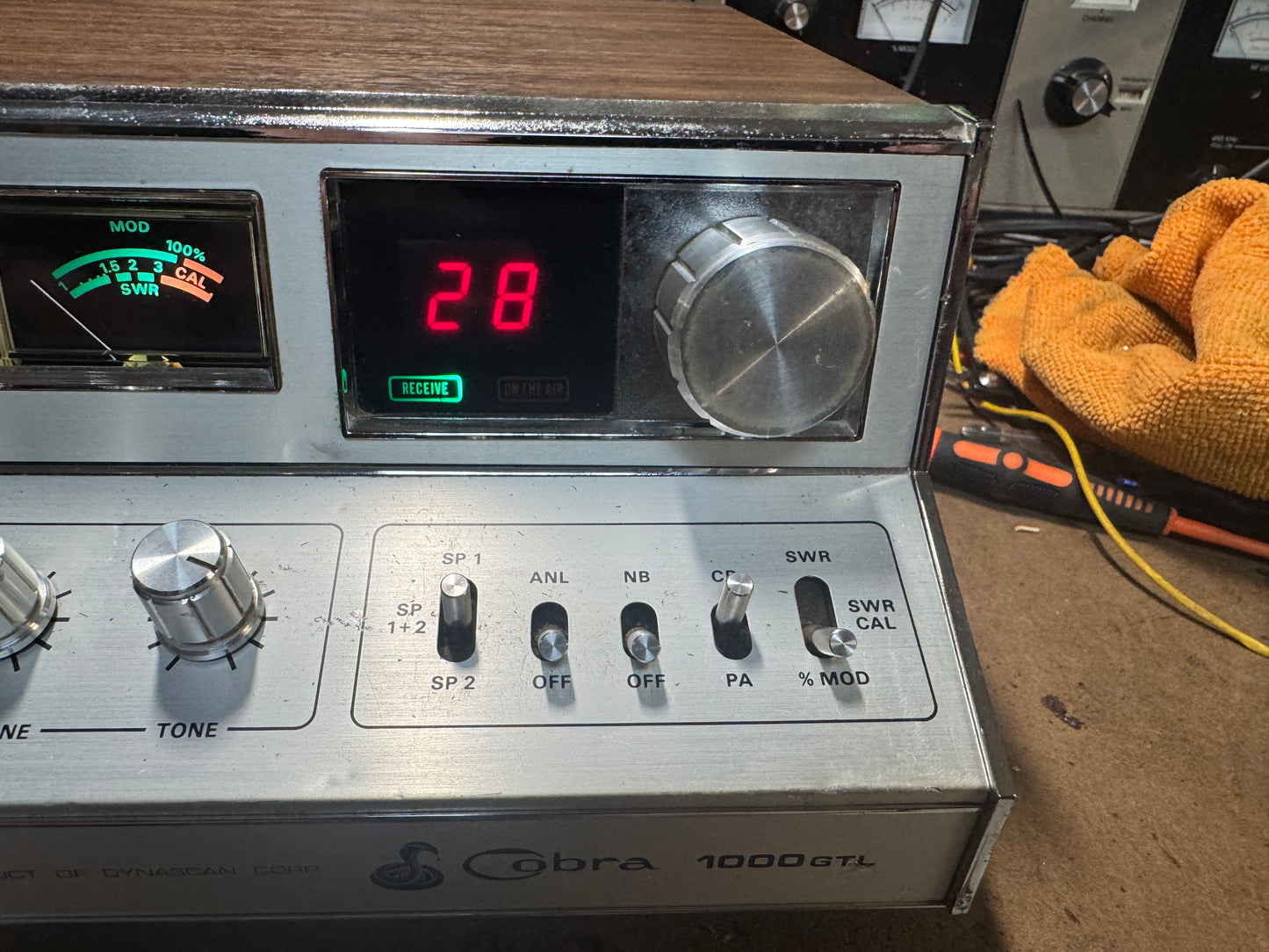 Cobra 1000GTL with matching Speaker