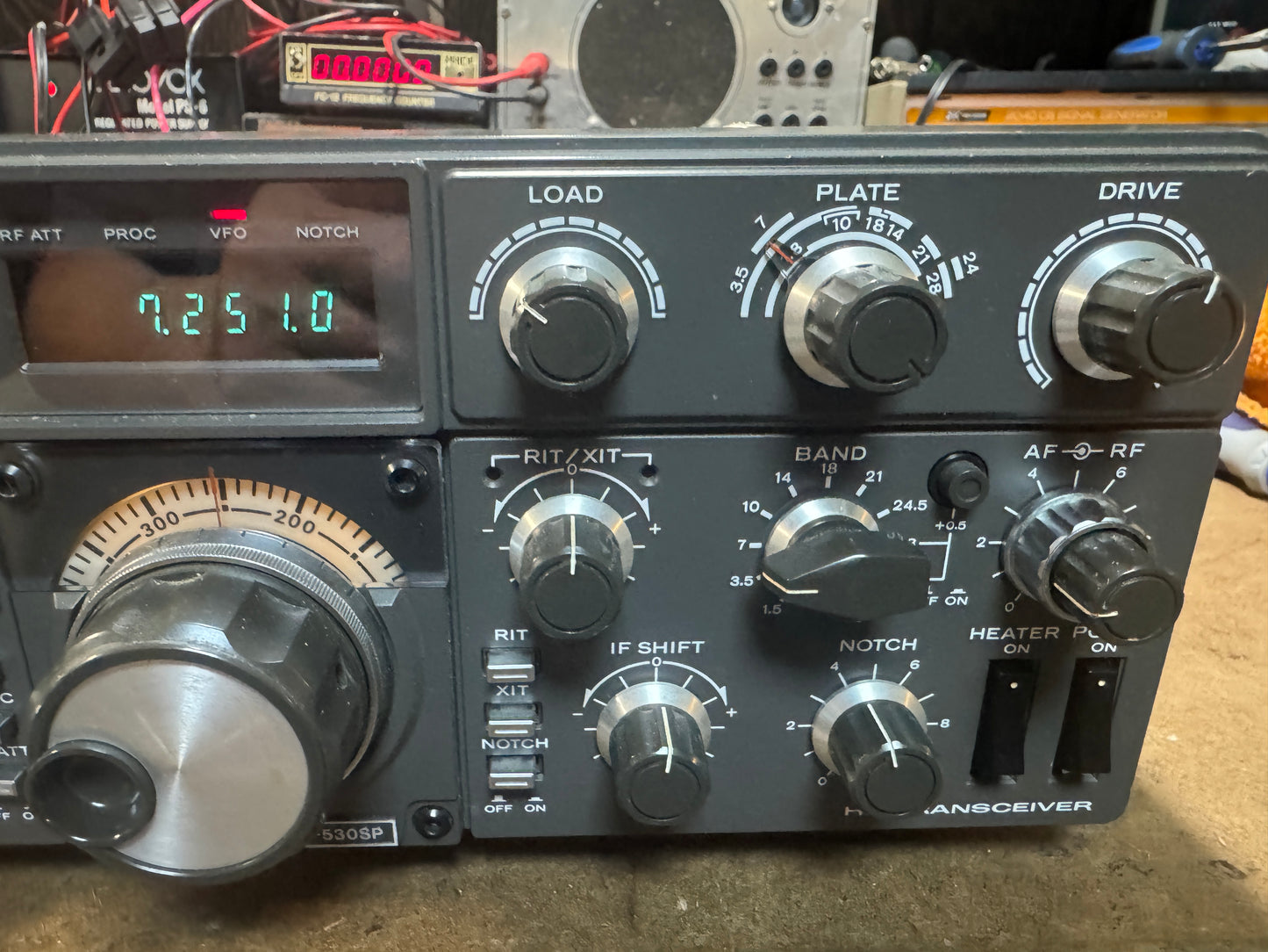 Kenwood TS-530SP and D-104