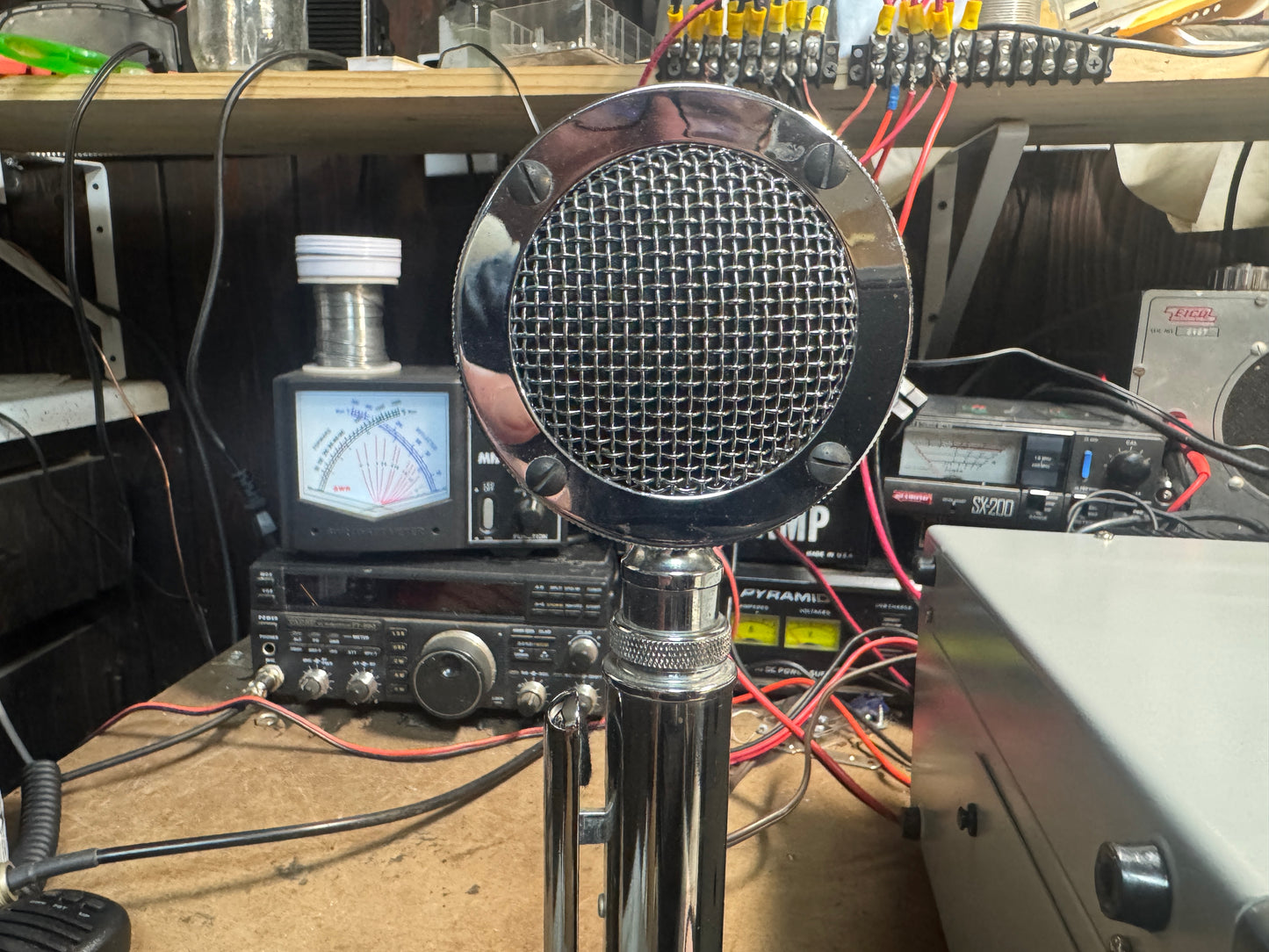 Kenwood TS-520 with a SP-520 and D-104
