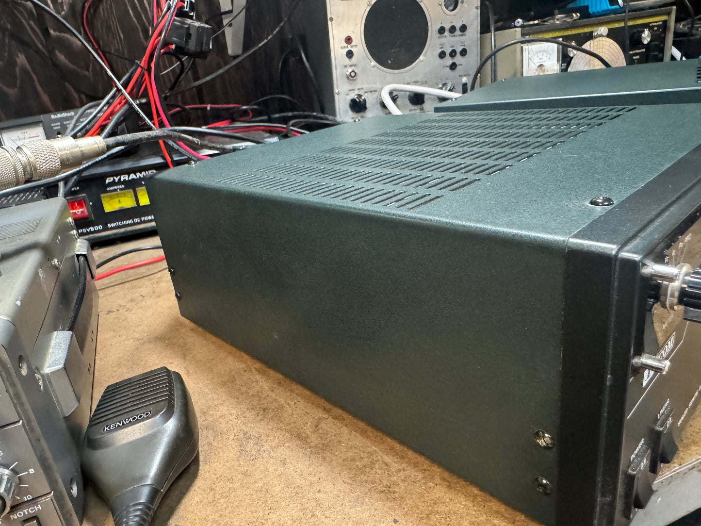 Icom IC-2KL Amplifier