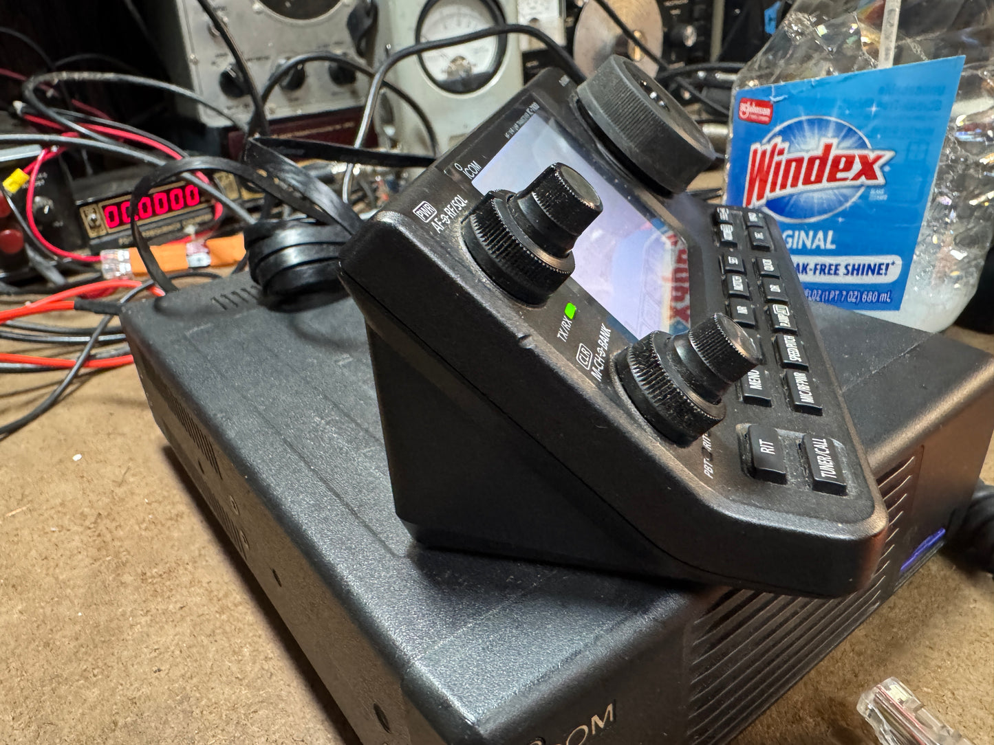 Icom IC-7100 control head