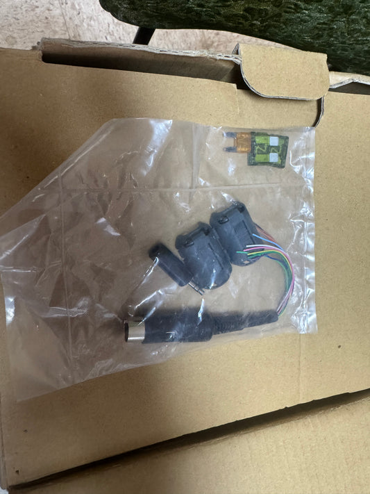 Icom IC-7100 Original Box and Goodie Bag