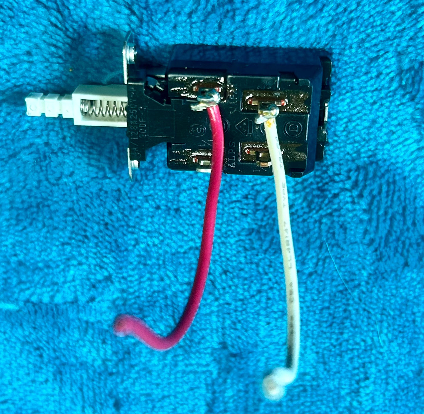 Kenwood TS-850 Power Switch
