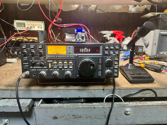 Icom 751 and SM-20 Microphone in used HAM Radio Equipment