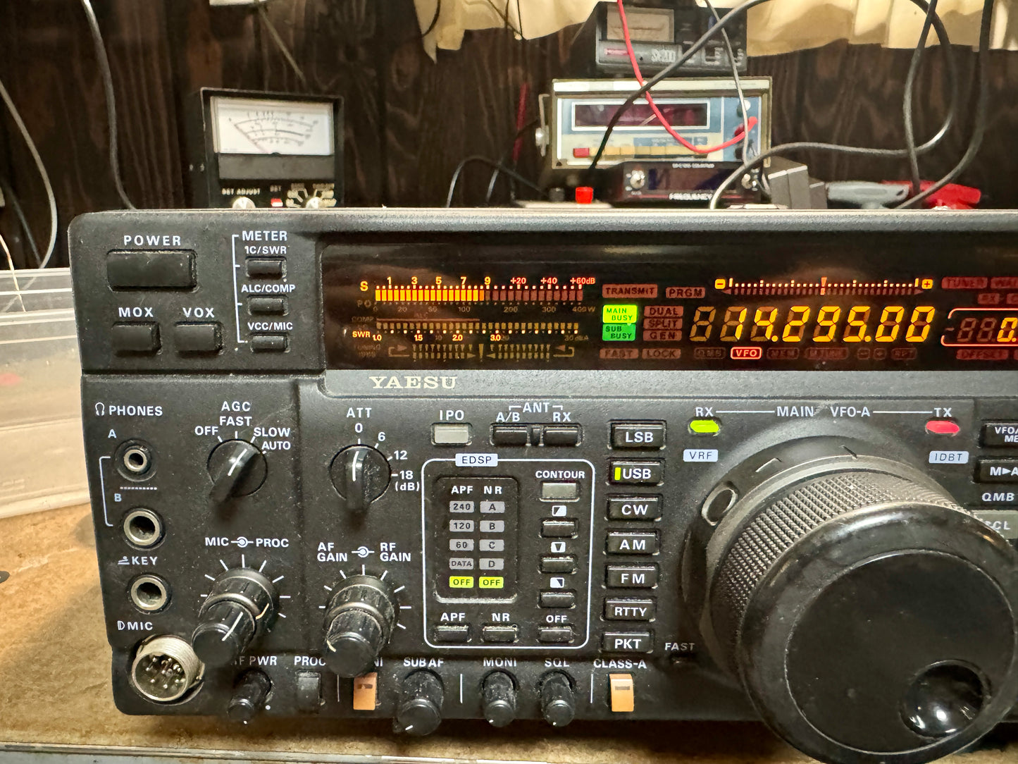 Yaesu FT-1000MP Mark V in used HAM Radio Equipment